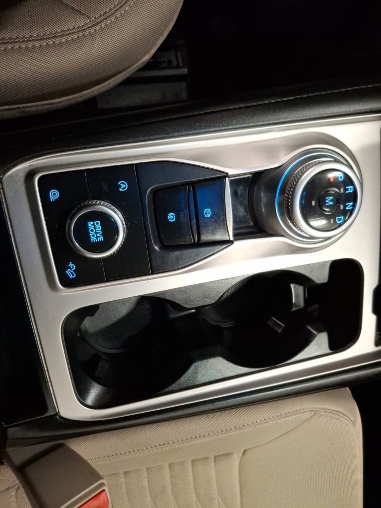 Used 2020 Ford Explorer XLT w/ Comfort Package image 26