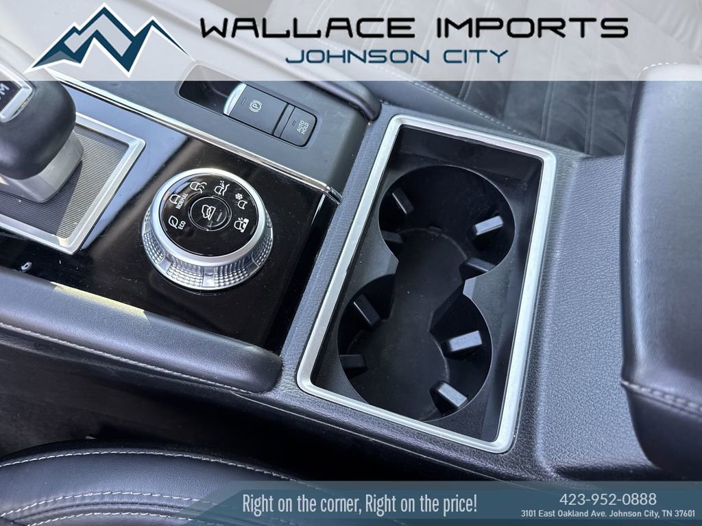 Used 2022 Mitsubishi Outlander SE image 18