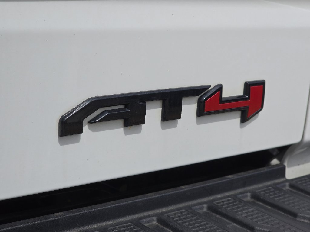 Used 2022 GMC Sierra 1500 AT4 w/ AT4 Premium Package AWD/4WD image 15