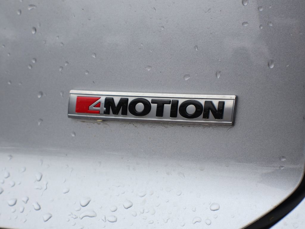 Certified 2022 Volkswagen Atlas Cross Sport SEL R-Line image 19