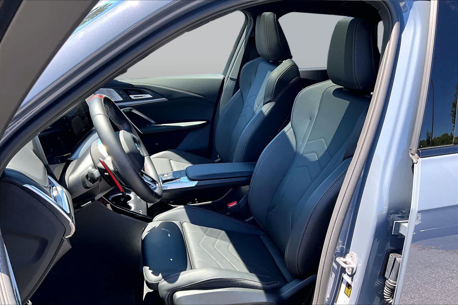 Certified 2025 BMW X1 M35i AWD/4WD image 8