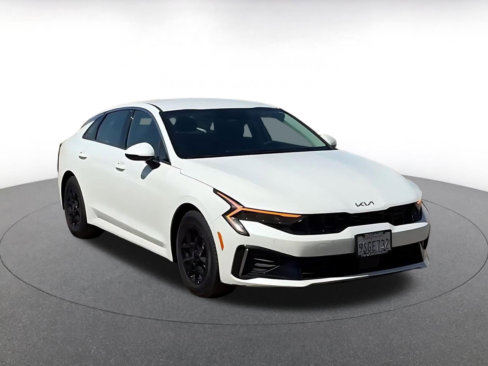 Used 2025 Kia K5 LXS image 3