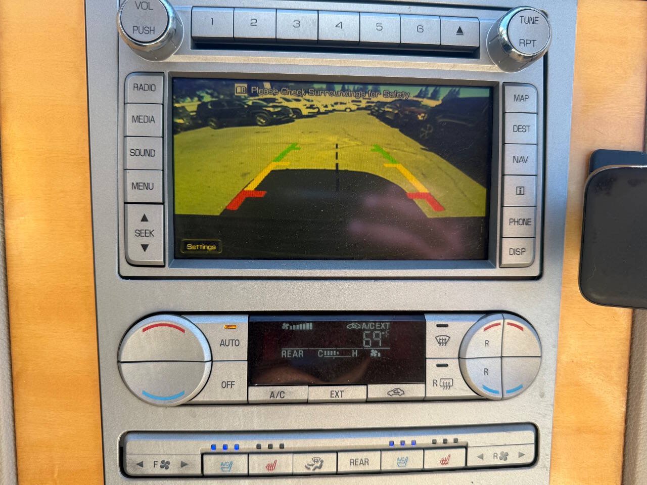 Used 2010 Lincoln Navigator 4WD image 15