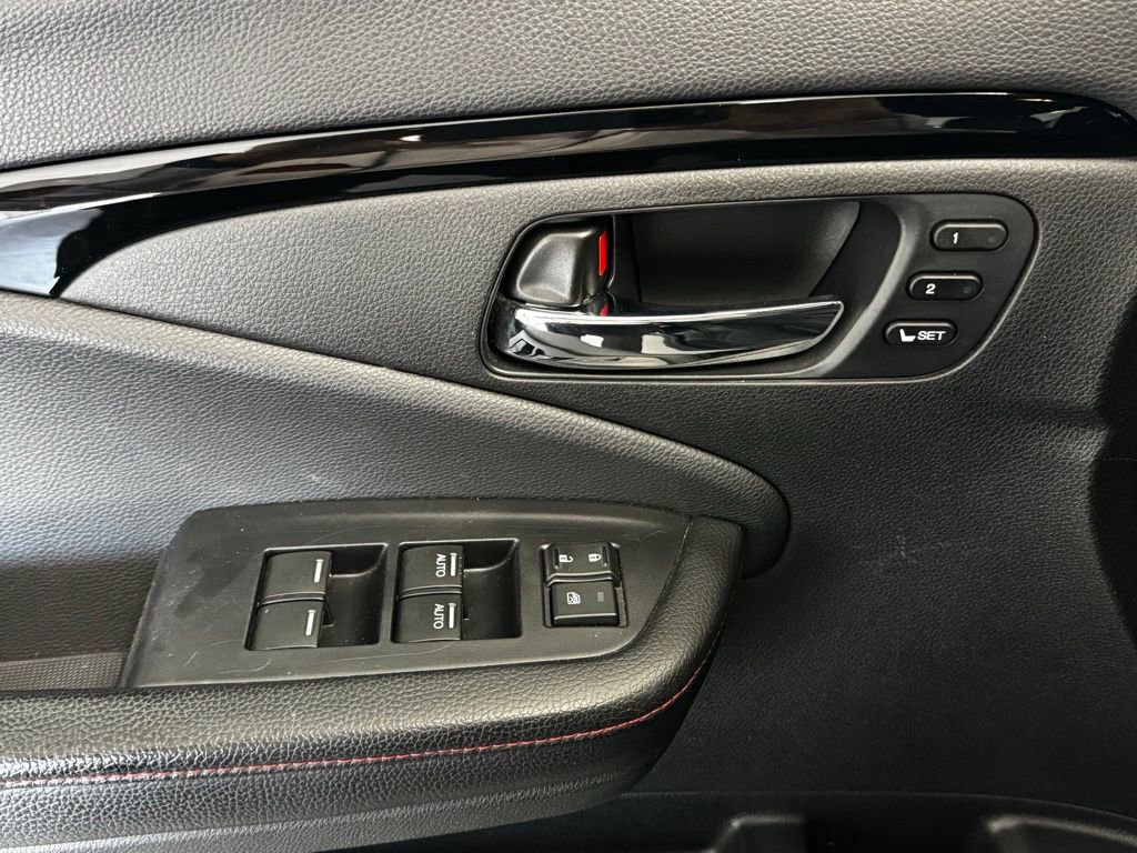 Used 2019 Honda Ridgeline Black Edition image 14