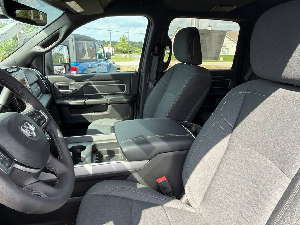 New 2026 RAM 2500 Big Horn AWD/4WD image 19