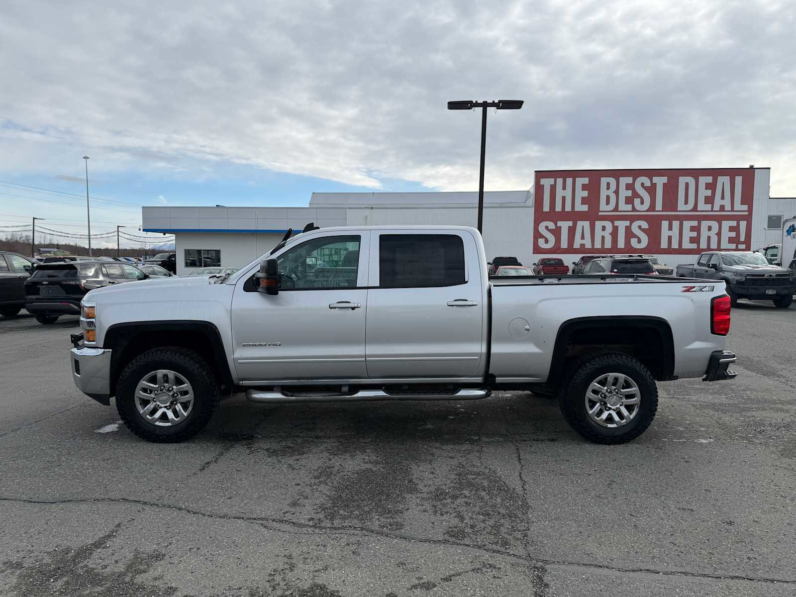 Used 2018 Chevrolet Silverado 2500 LT w/ LT Fleet Plus Package AWD/4WD image 2