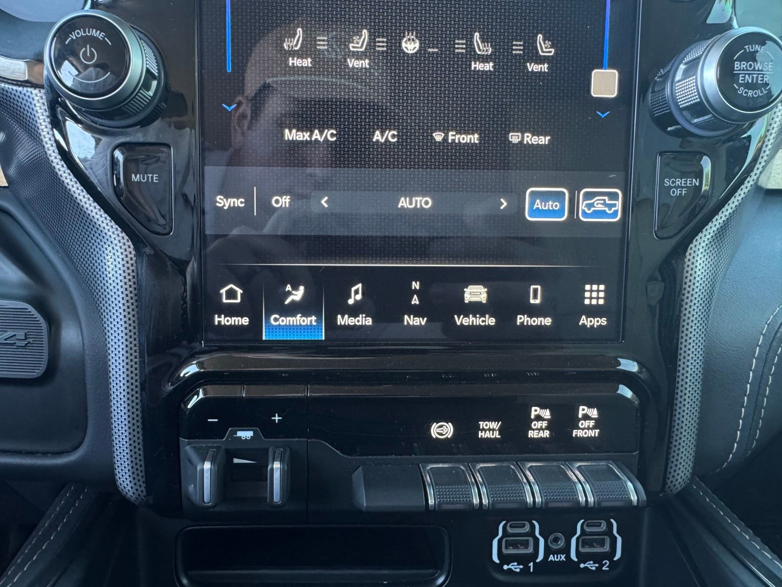 Used 2023 RAM 3500 Limited AWD/4WD image 27