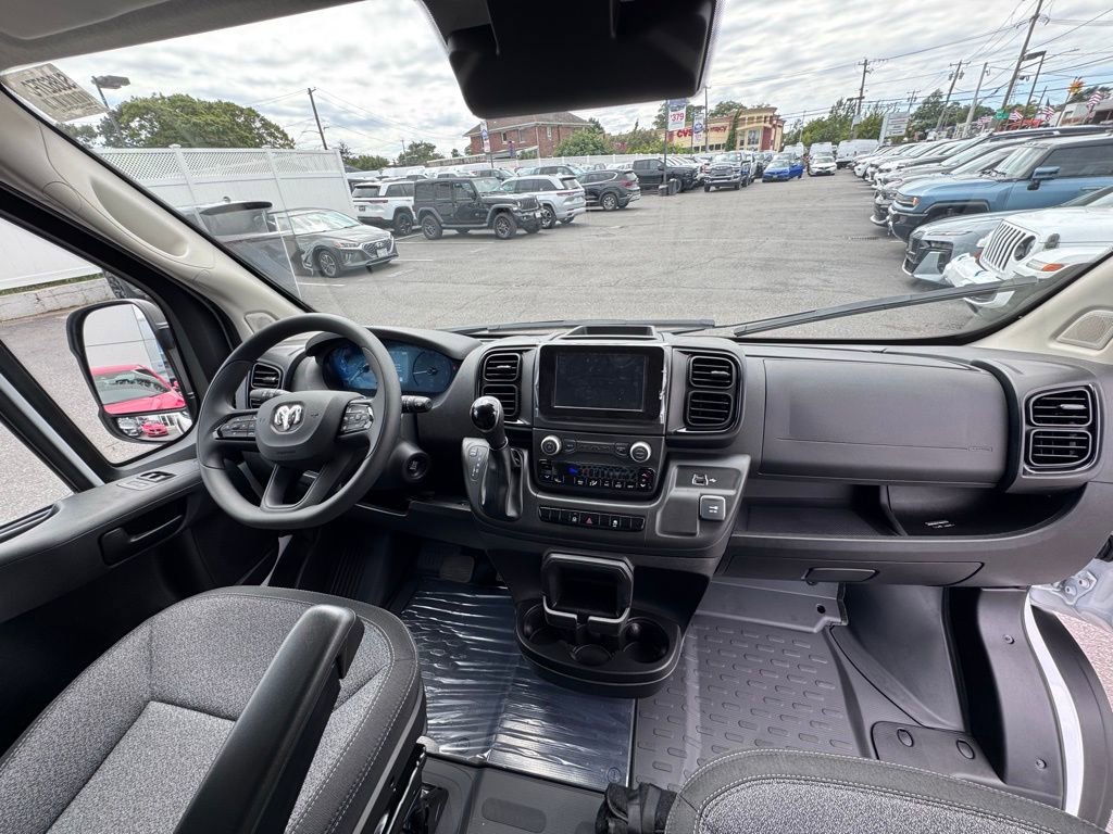 Used 2025 RAM ProMaster 3500 FWD image 24