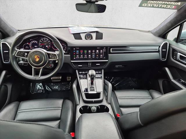 Used 2022 Porsche Cayenne GTS AWD/4WD image 19