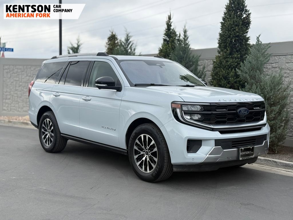 Used 2025 Ford Expedition Platinum AWD/4WD image 14