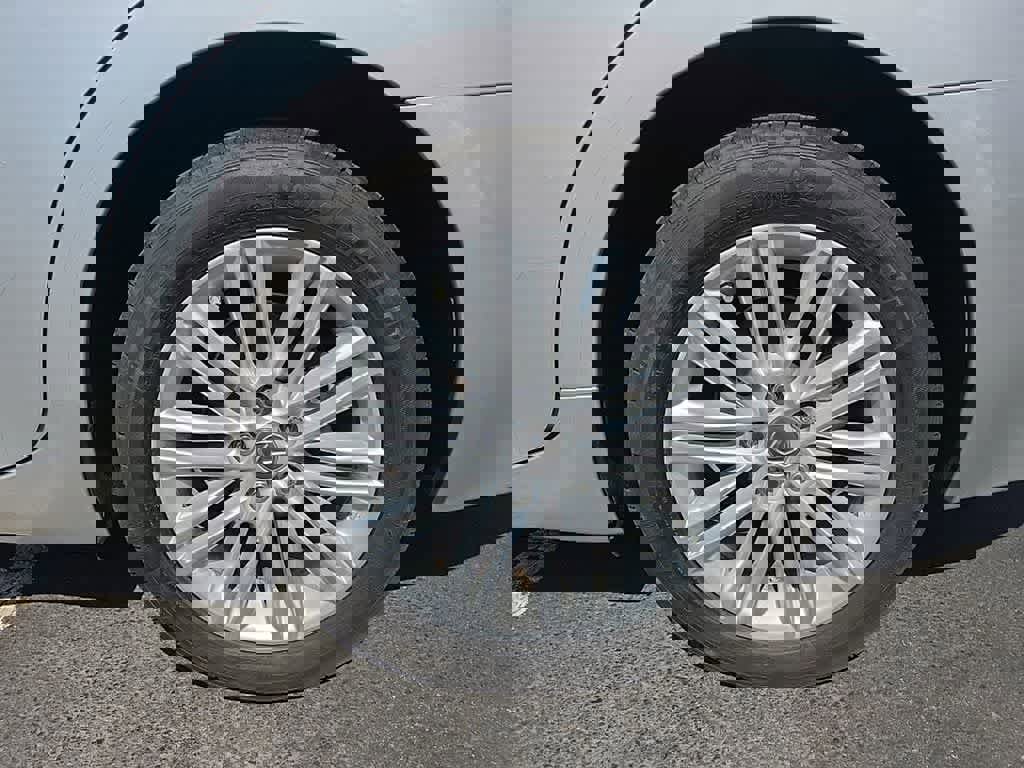 Used 2014 Lexus ES 350 w/ Luxury Package image 9