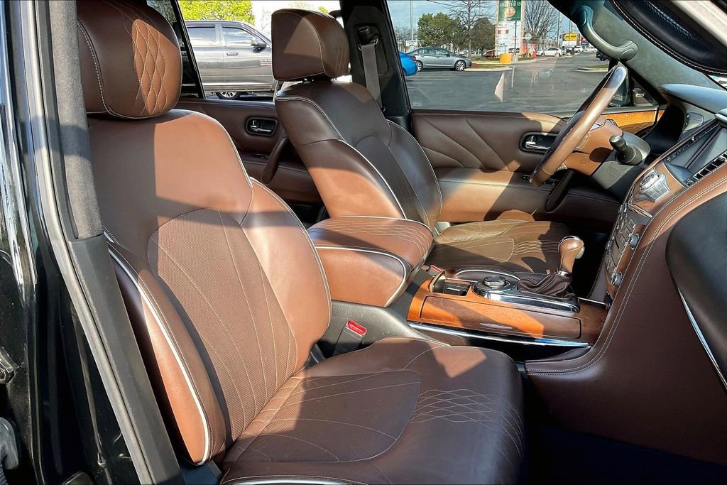 Used 2016 INFINITI QX80 Limited image 7