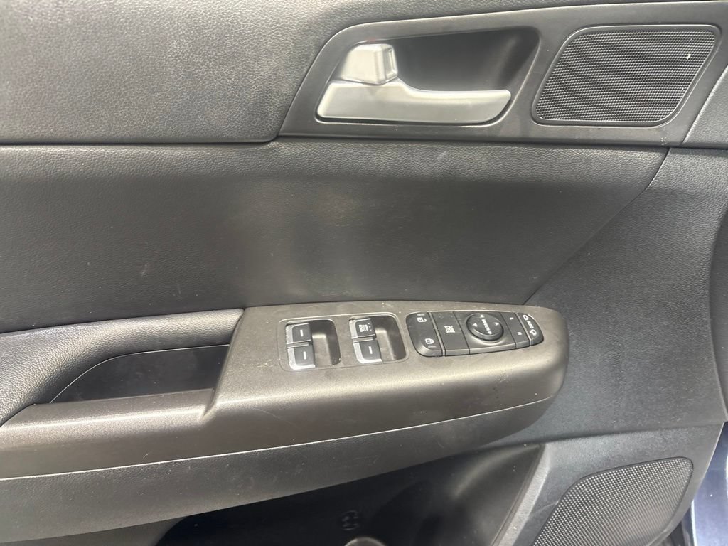 Used 2020 Kia Sportage S FWD image 18