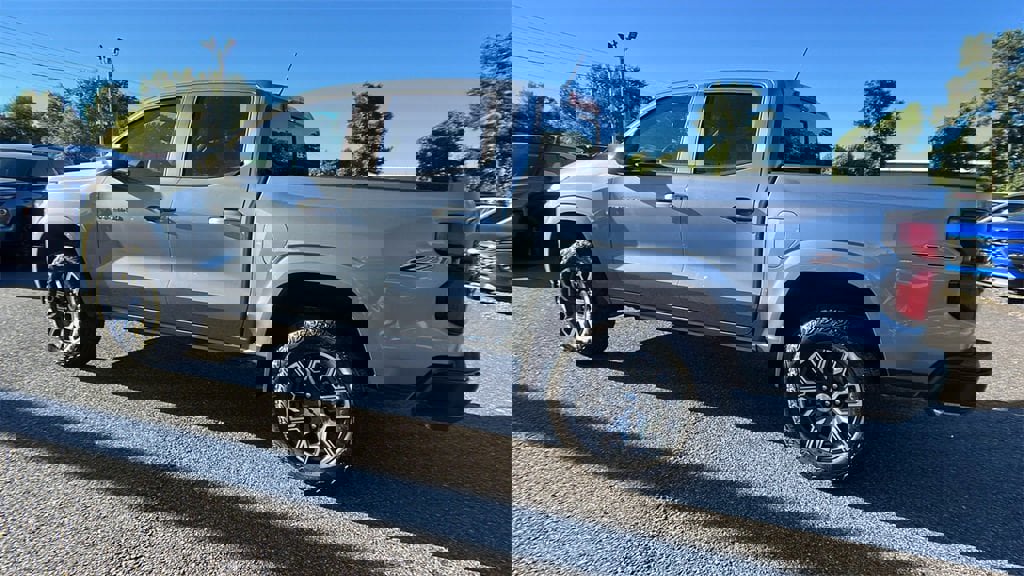 New 2026 Chevrolet Colorado Z71 image 7