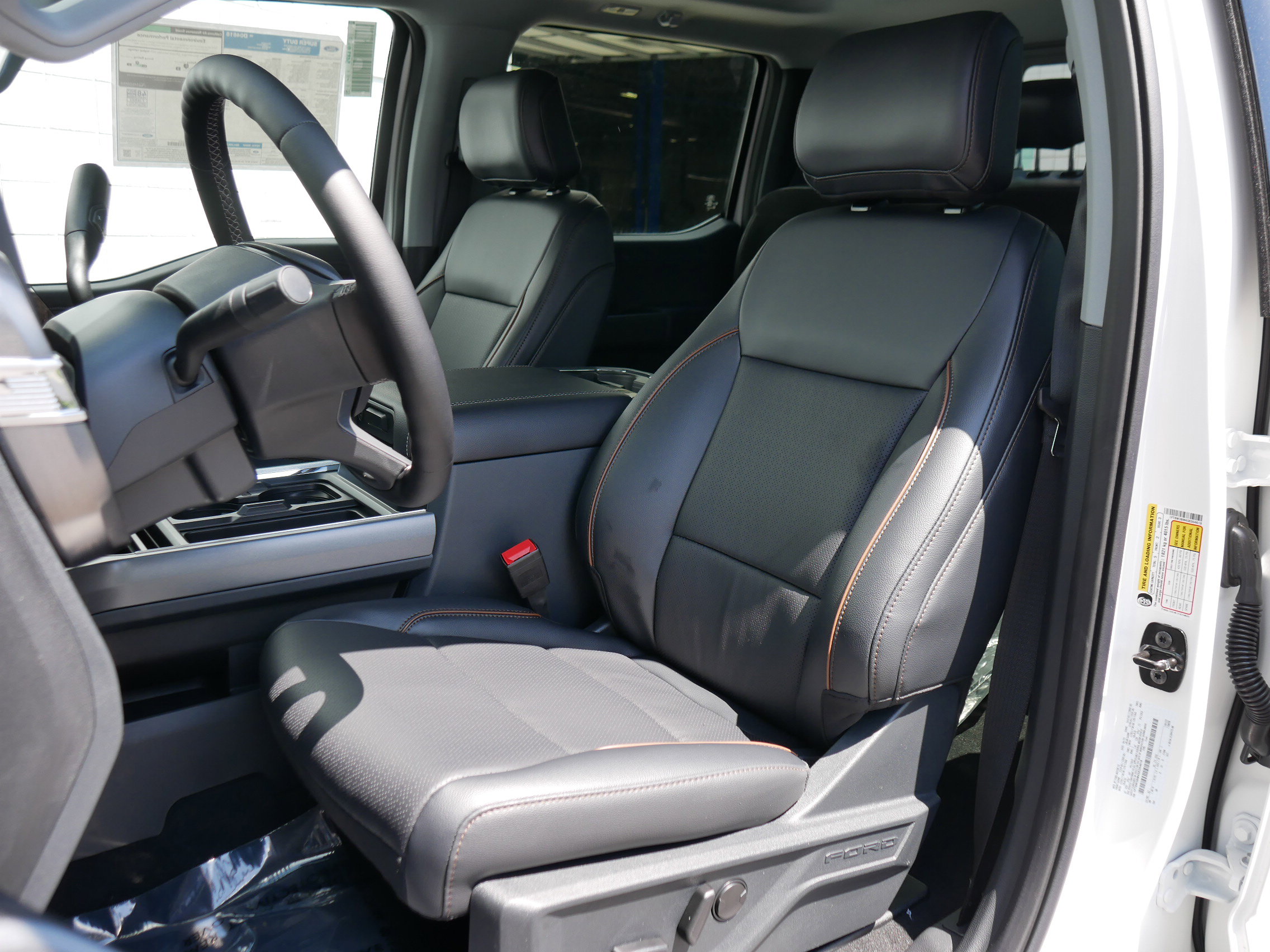 New 2025 Ford F350 Lariat w/ Lariat Ultimate Package image 40