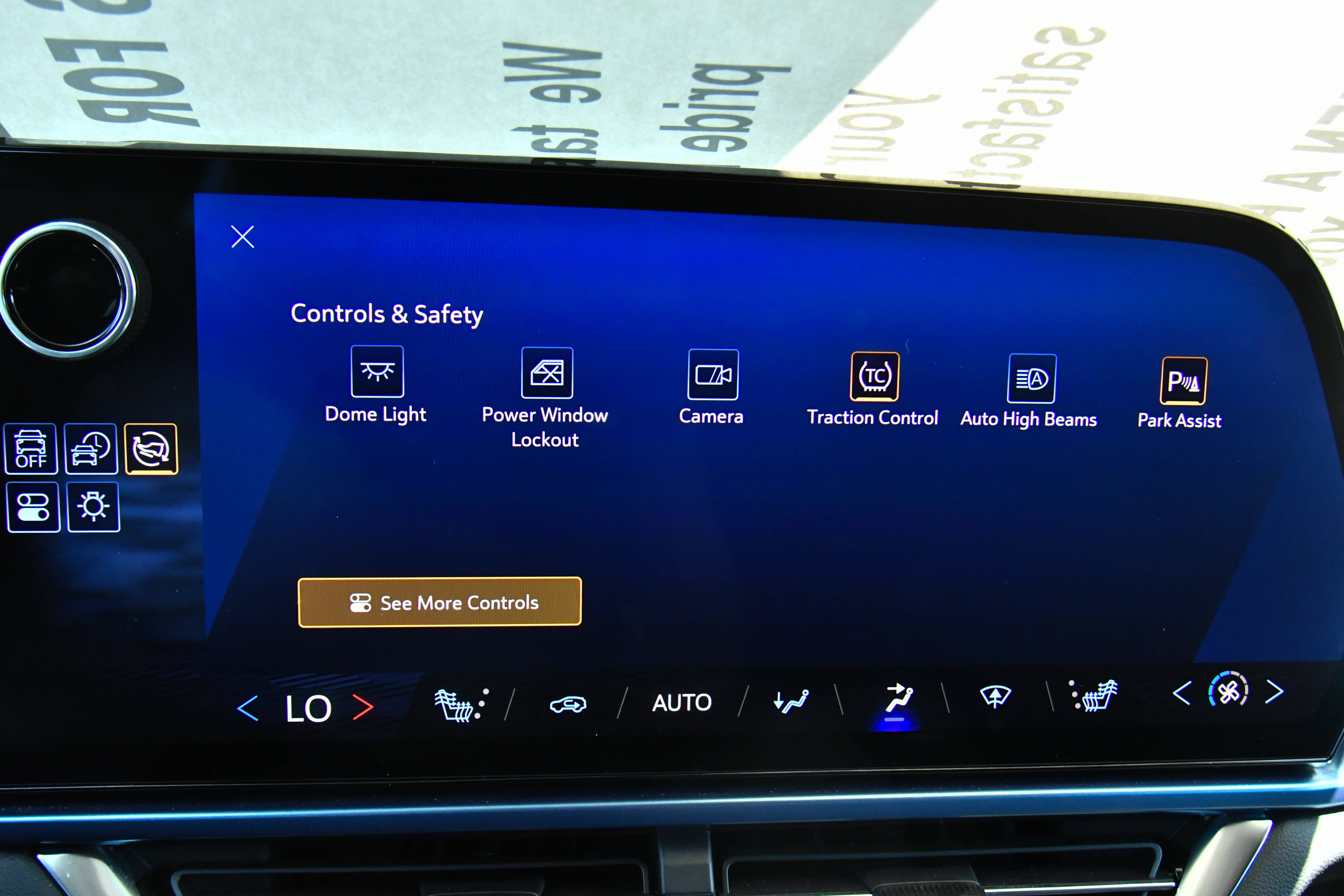 Used 2025 Chevrolet Equinox EV LT FWD image 31