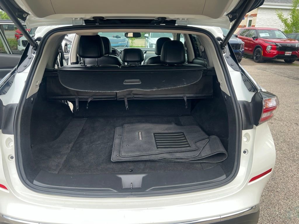 Used 2018 Nissan Murano SL w/ Cargo Package FWD image 11