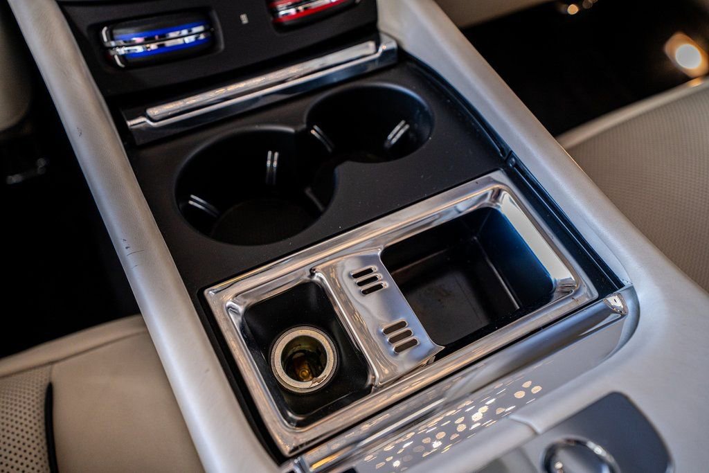 Used 2018 Rolls-Royce Wraith image 48
