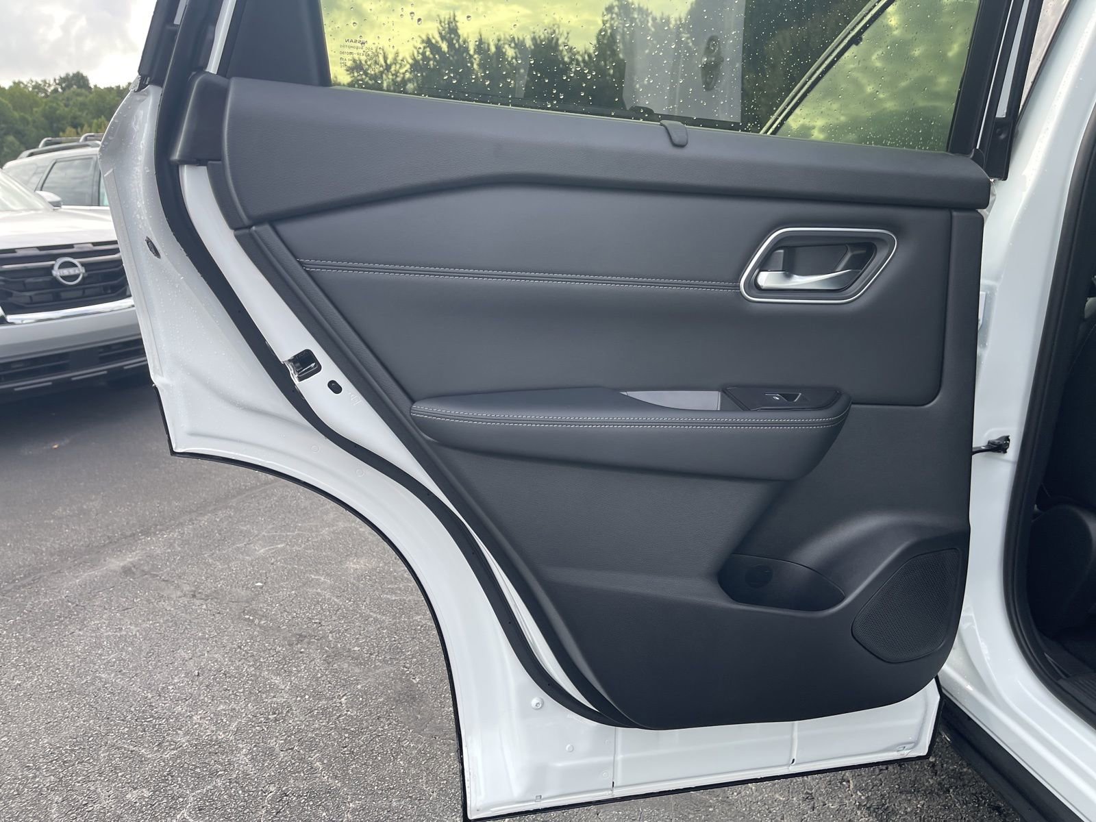 New 2026 Nissan Rogue Platinum image 17