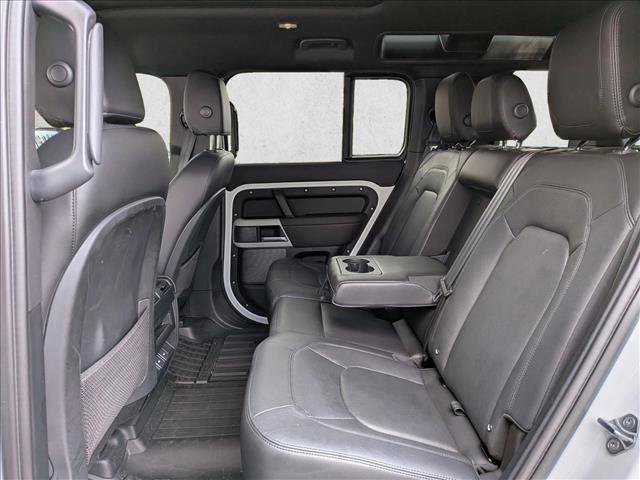 Used 2024 Land Rover Defender 110 S image 17