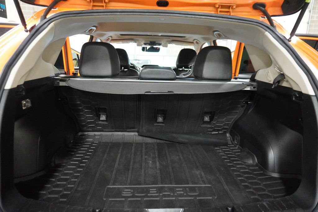 Used 2019 Subaru Crosstrek 2.0i Limited w/ Moonroof Package w/Navigation image 9