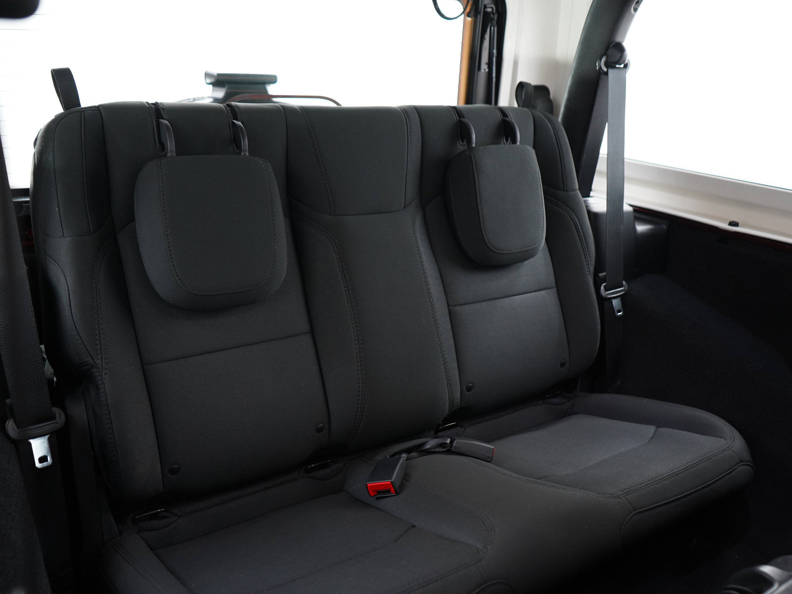 Used 2021 Jeep Wrangler Sport AWD/4WD image 12