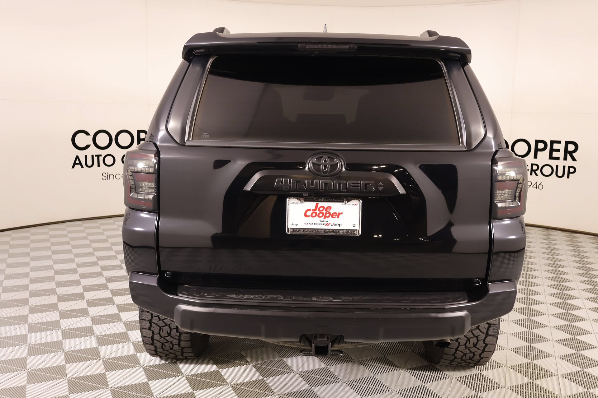 Used 2022 Toyota 4Runner TRD Off-Road Premium AWD/4WD image 23