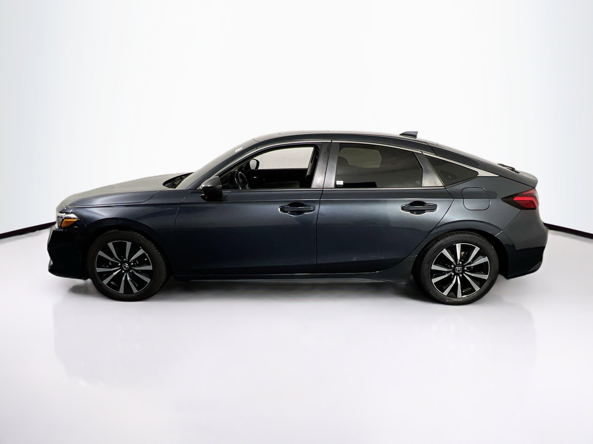 Used 2022 Honda Civic EX-L image 8