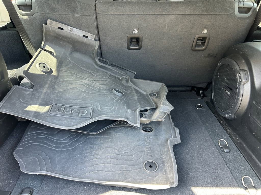 Used 2023 Jeep Wrangler Unlimited Sport AWD/4WD image 17