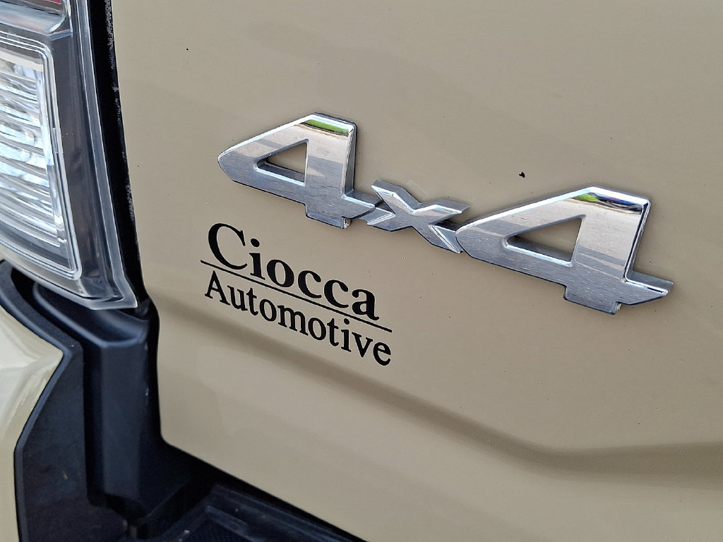 Used 2020 Toyota Tacoma Limited AWD/4WD image 31