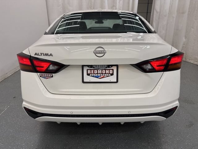 Used 2025 Nissan Altima 2.5 SV FWD image 7