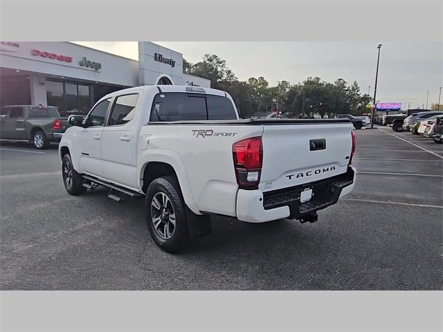 Used 2019 Toyota Tacoma TRD Sport image 30