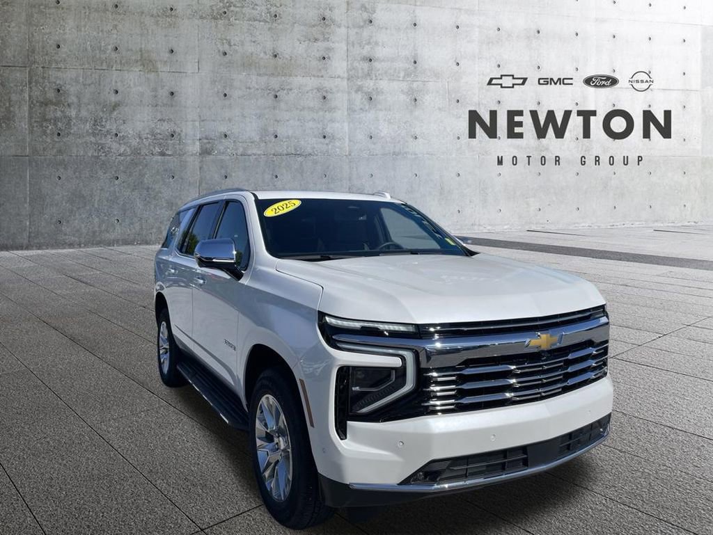 Used 2025 Chevrolet Tahoe Premier AWD/4WD image 1