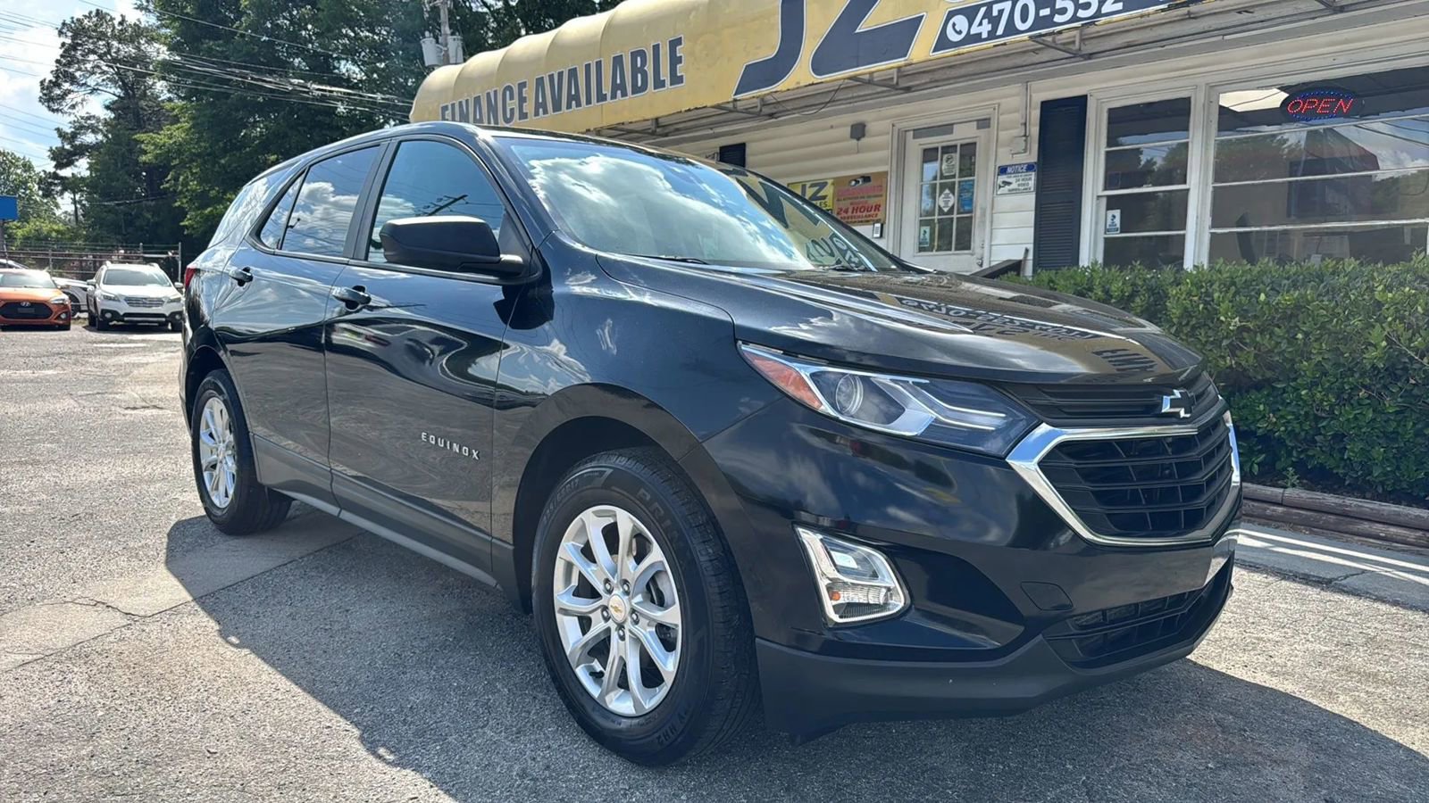 Used 2021 Chevrolet Equinox LS w/ LS Convenience Package FWD image 1