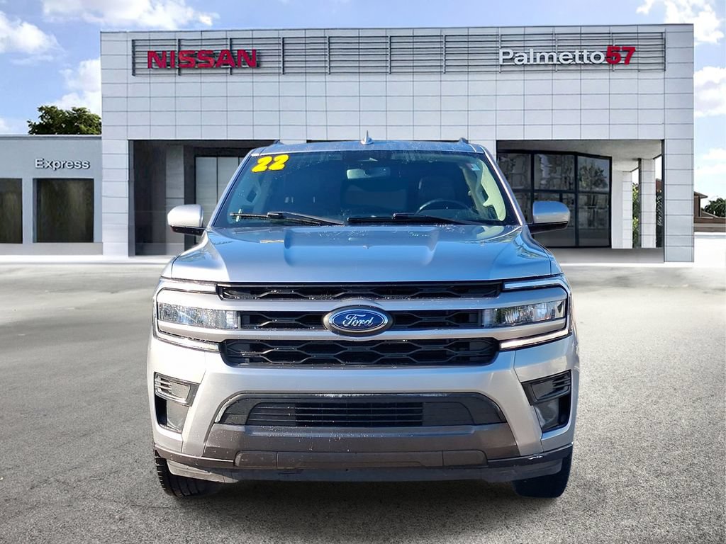 Used 2022 Ford Expedition XLT RWD image 2