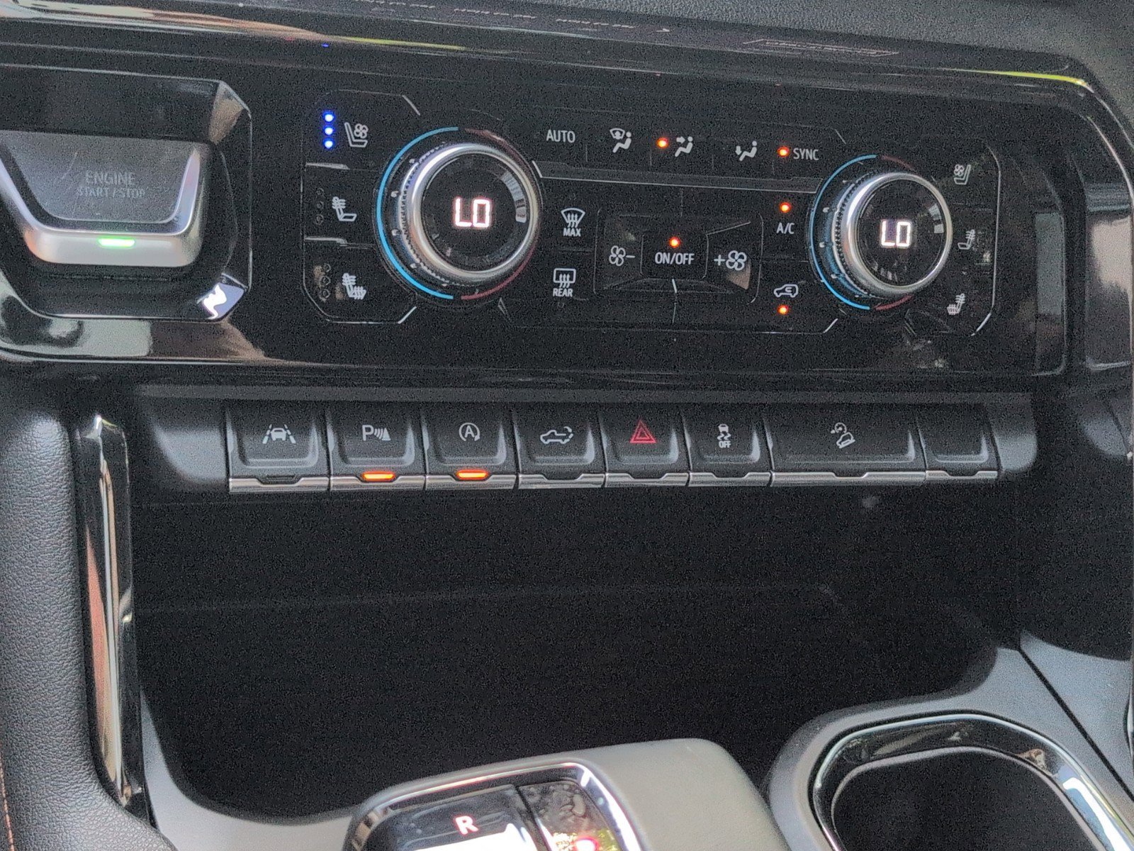 Used 2024 GMC Sierra 1500 AT4 w/ Technology Package image 20