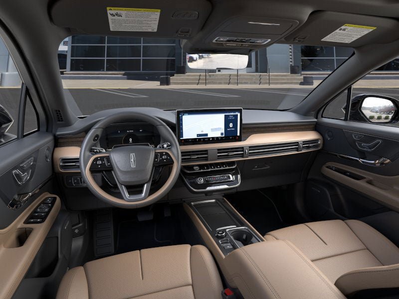 New 2023 Lincoln Corsair Reserve w/ Equipment Group 202A AWD/4WD image 9