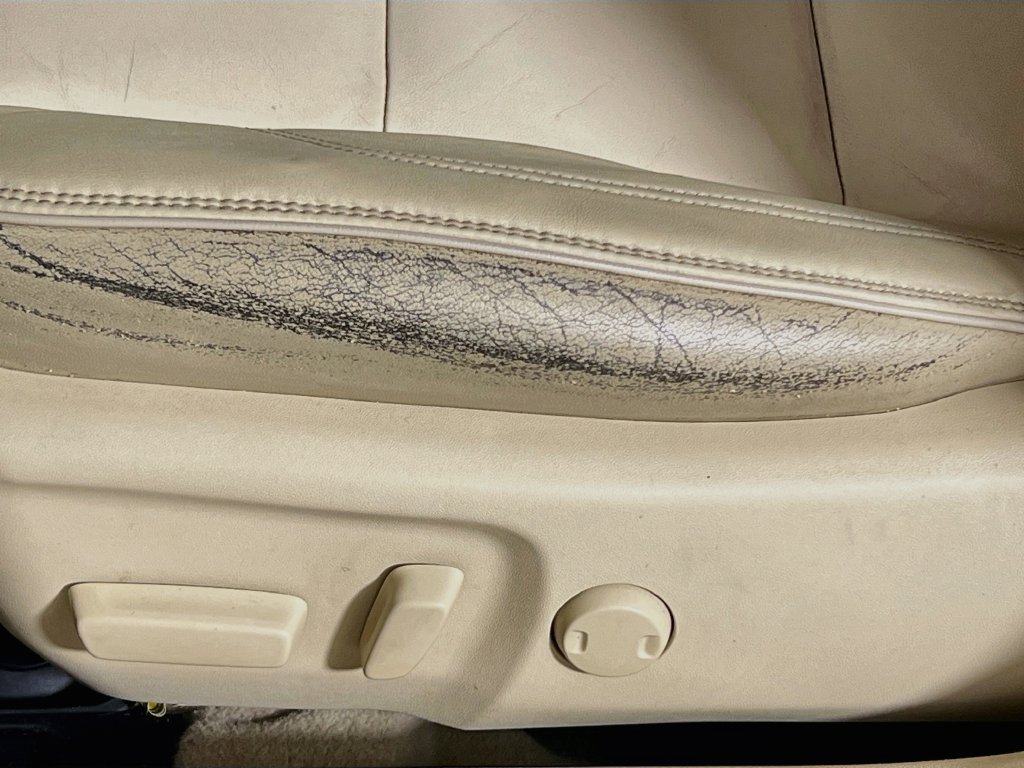 Used 2017 Toyota Camry XLE FWD image 13
