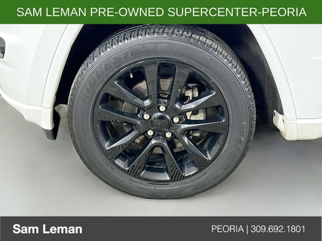 Used 2018 Jeep Grand Cherokee Altitude AWD/4WD image 29