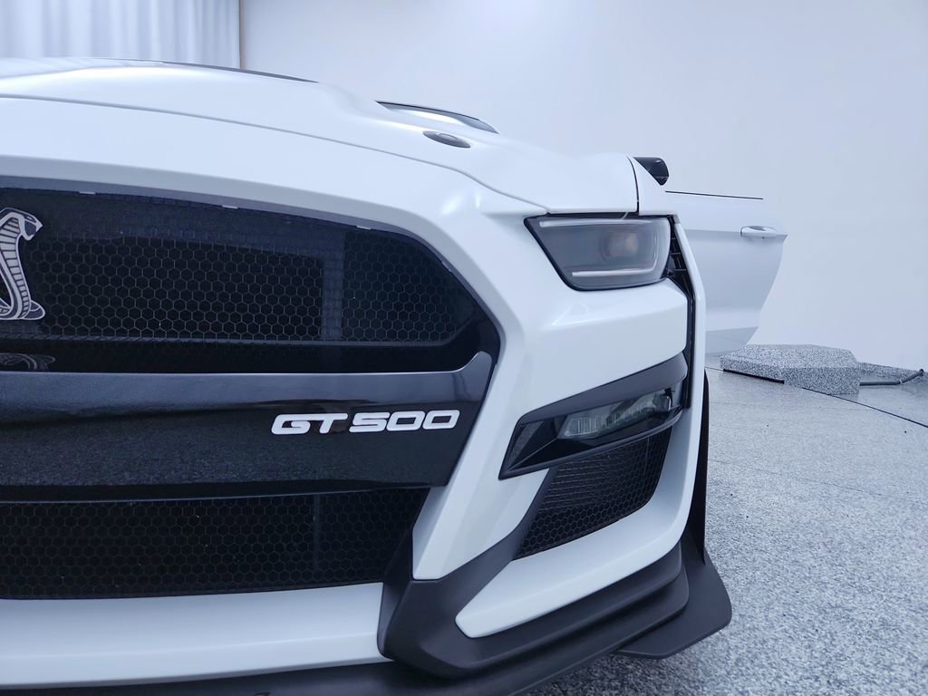 Used 2020 Ford Mustang Shelby GT500 w/ Technology Package image 39
