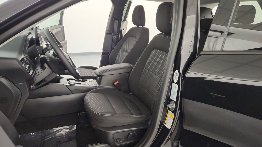 Used 2023 Ford Escape Active AWD/4WD image 14