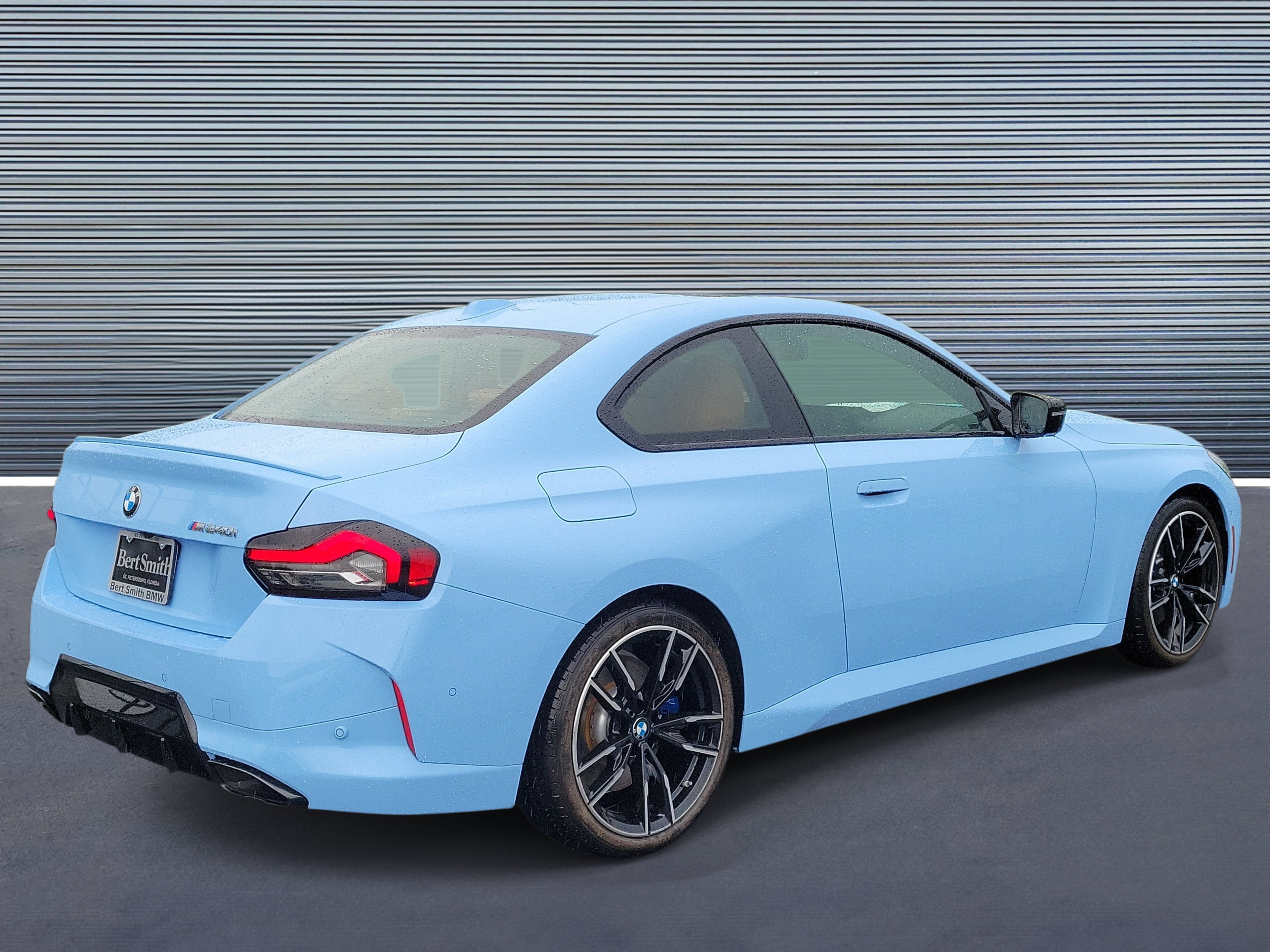 Used 2025 BMW M240i Coupe RWD image 3