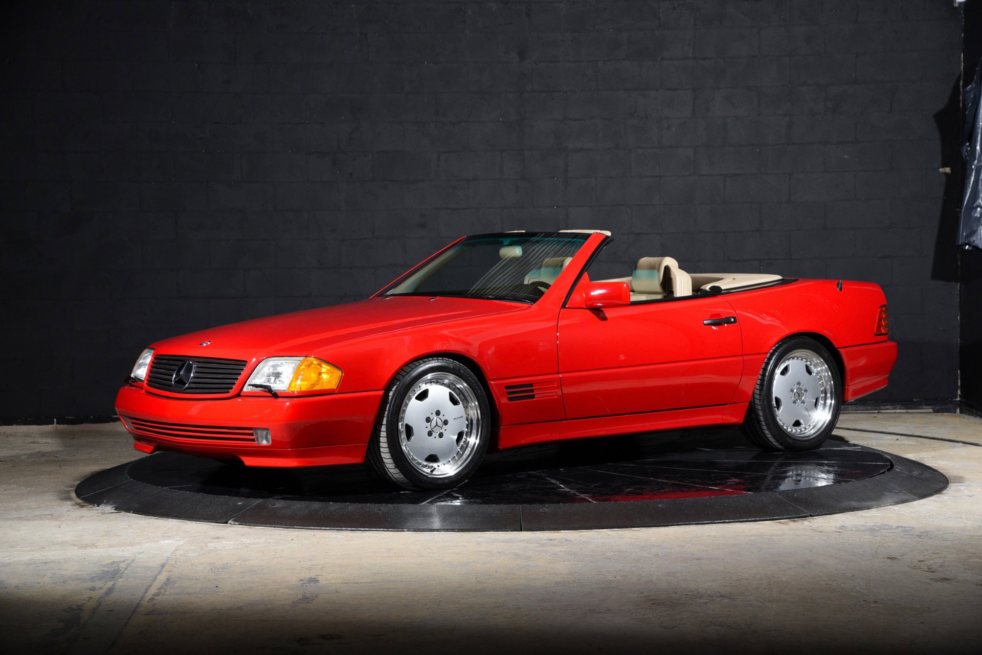 Used 1993 Mercedes-Benz 500 SL image 2