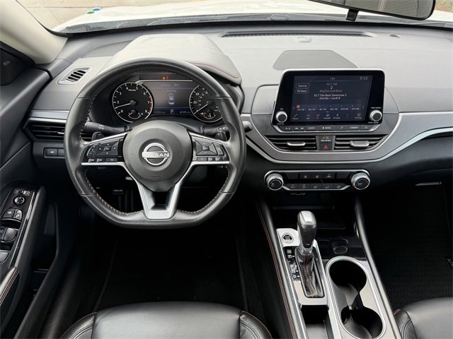 Used 2025 Nissan Altima 2.5 SR image 10