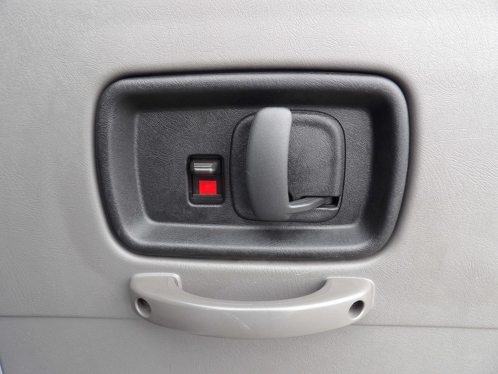 Used 2025 Chevrolet Express 3500 LT w/ LT Preferred Equipment Group RWD image 27