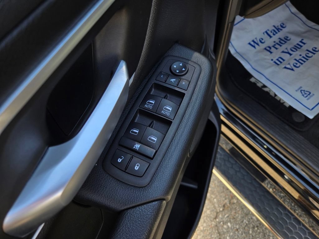 Used 2023 RAM 1500 Big Horn AWD/4WD image 15