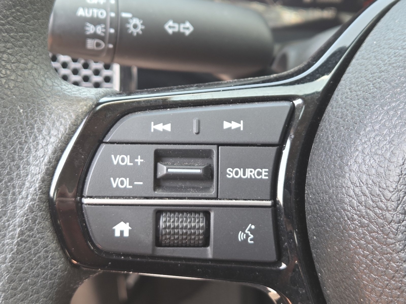 Used 2025 Honda Civic LX image 30