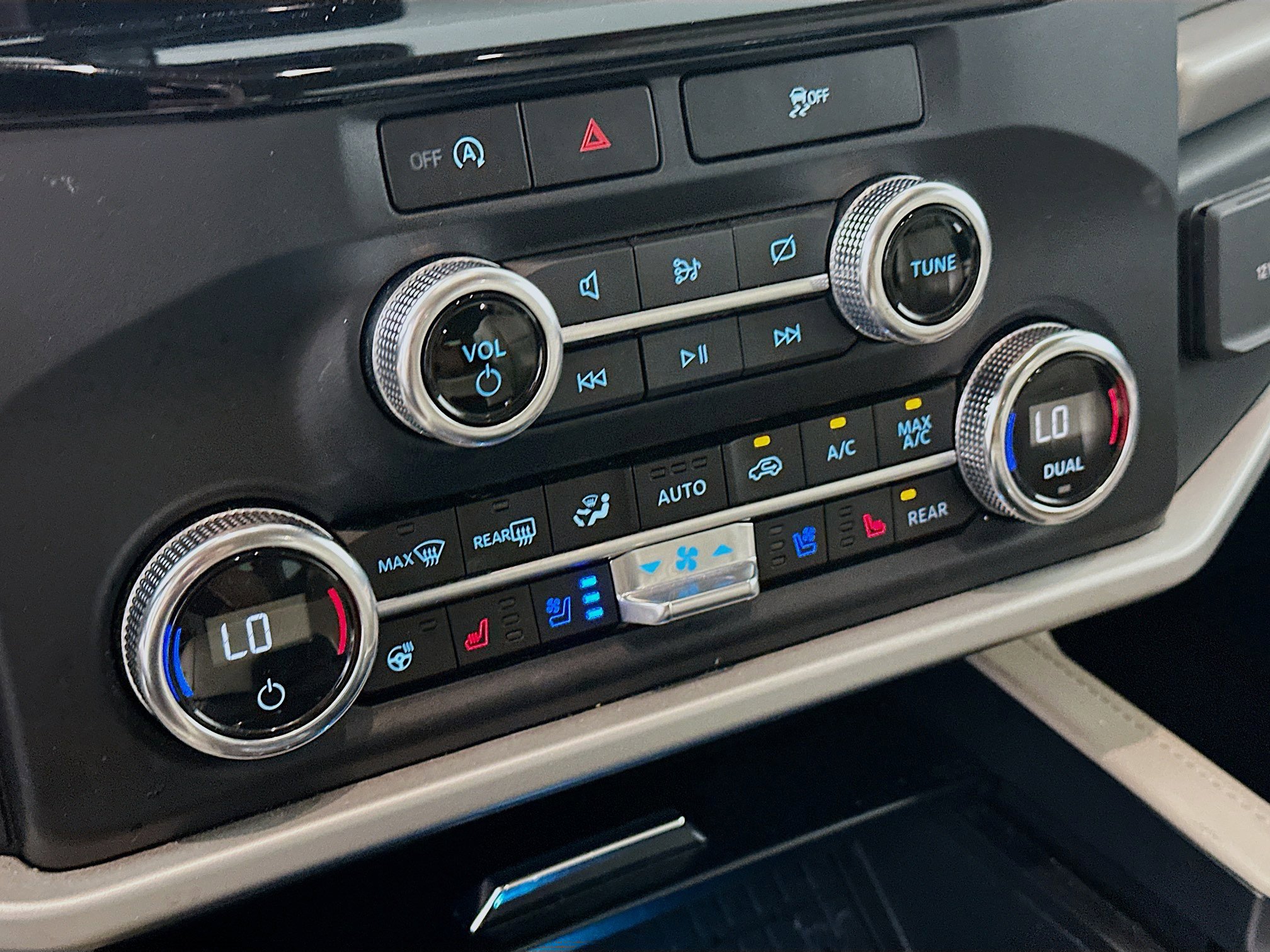 Used 2024 Ford Expedition Max XLT RWD image 24