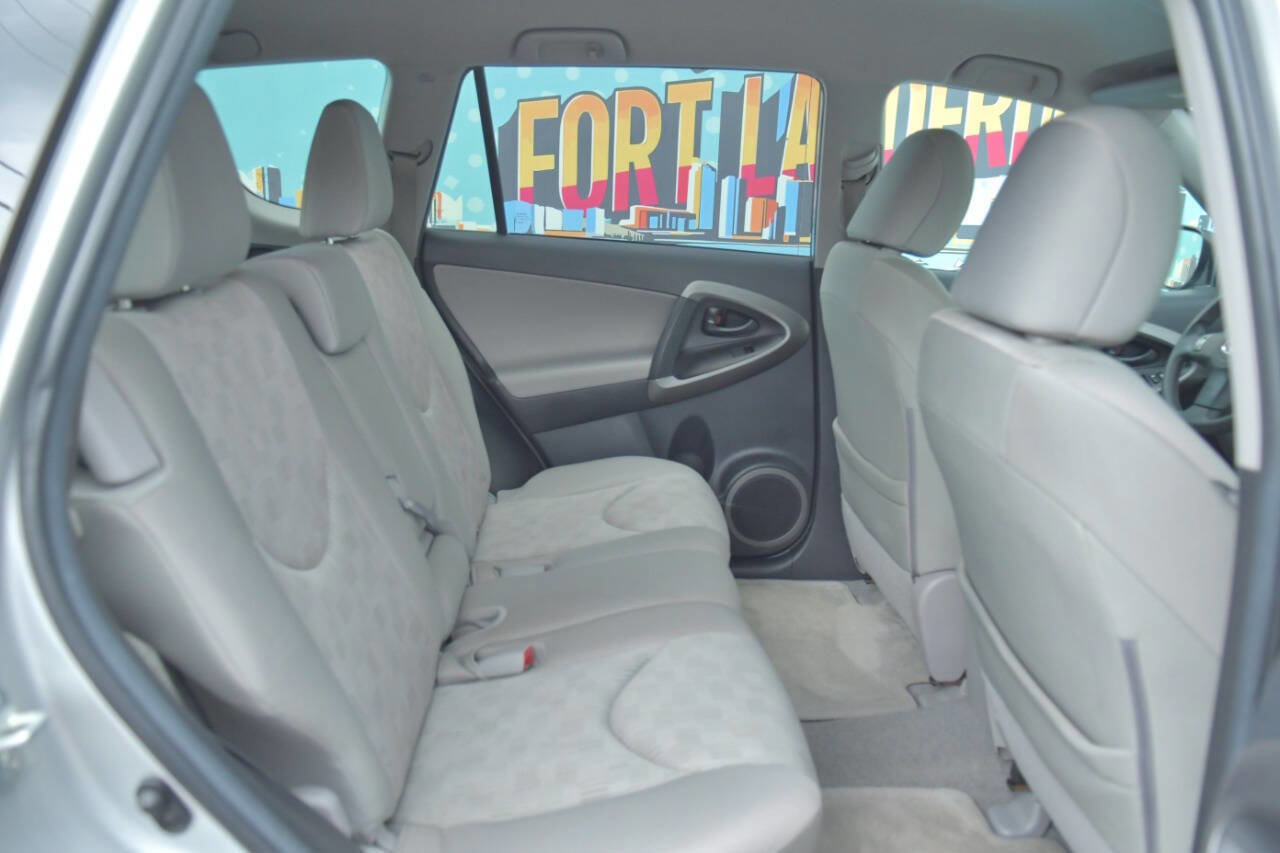 Used 2012 Toyota RAV4 FWD image 37