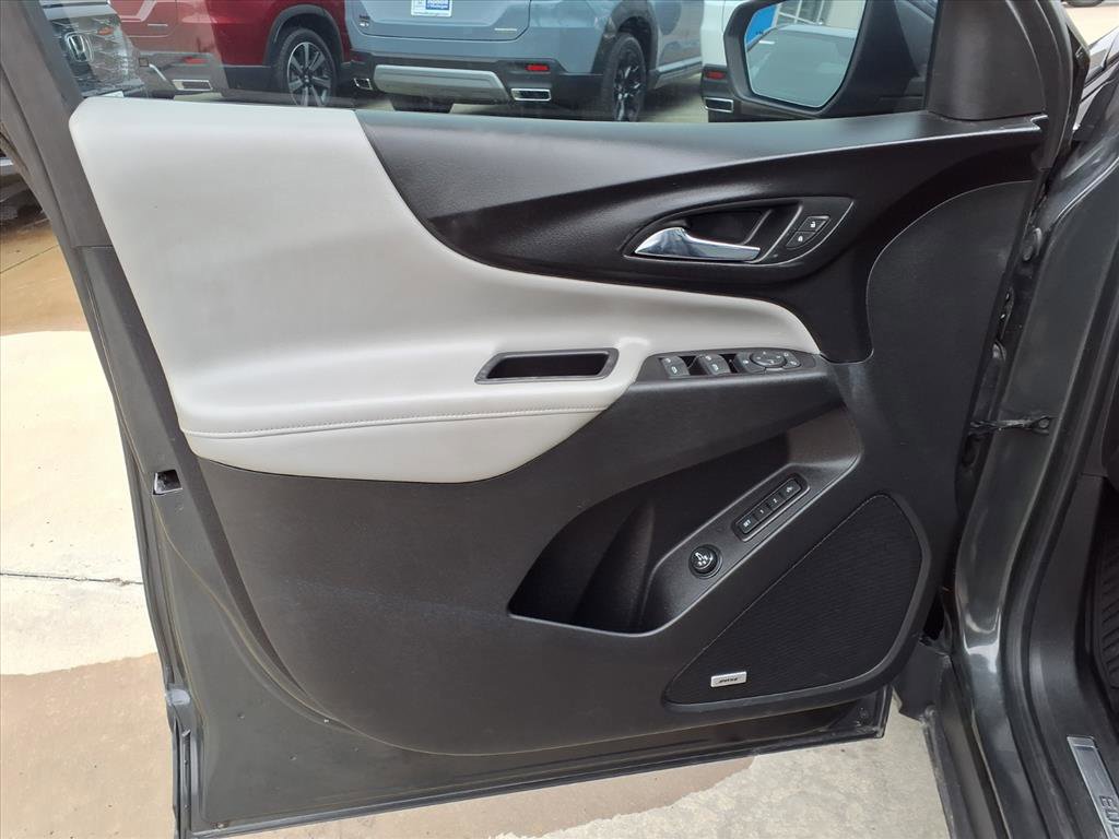 Used 2018 Chevrolet Equinox Premier FWD image 18